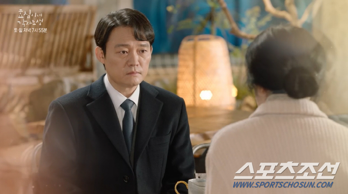 "당장 간 이식 해야한다". 유이, 집 나간 아빠 찾았는데…동료 음악 선…