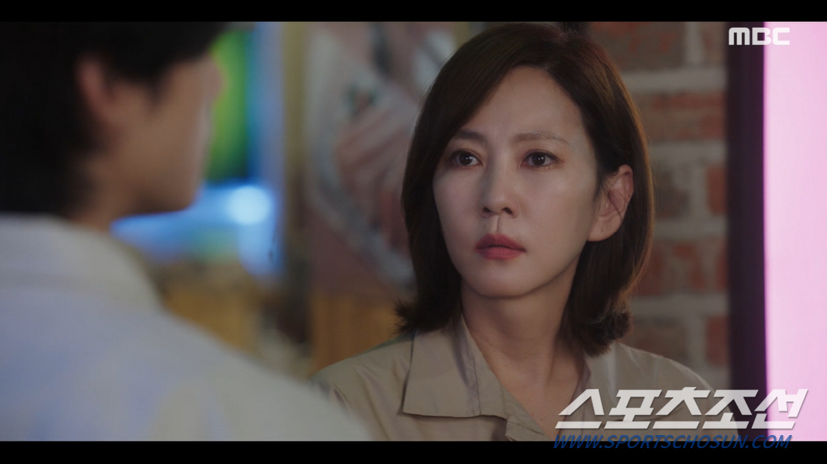 "아까부터 웬 반말?" 차은우, 김남주에 마음 열어→'불륜 사진' 팁 제…