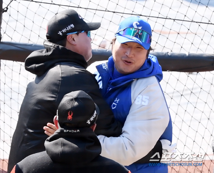 철들지 않는 류현진...나이도 먹을 만큼 먹었고, 큰물에서 놀았는데도 […