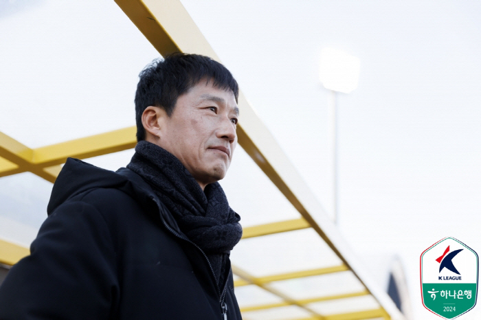 [현장리뷰]1분 만에 무너졌던 '정효볼' 광주, '가브리엘 멀티골X후반 …