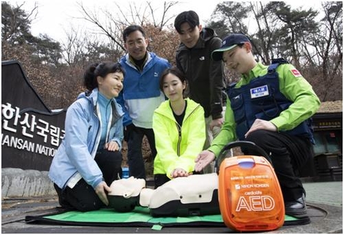 심장자동충격기 의무설치 대상 확대…에스원 "판매량 38% 껑충"
