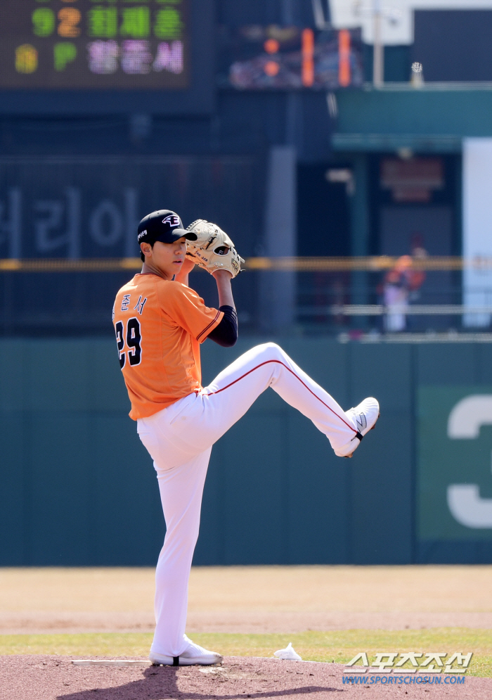 시작부터 찬반논쟁, 지키는 팀만 바보...혼돈의 피치클락 시범운영, 누구…