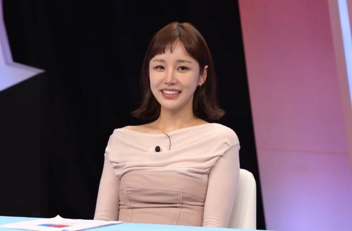 '90년생맘' 윤진이, 11개월딸 두고 취미생활→초호화 혼밥까지 '철부지…