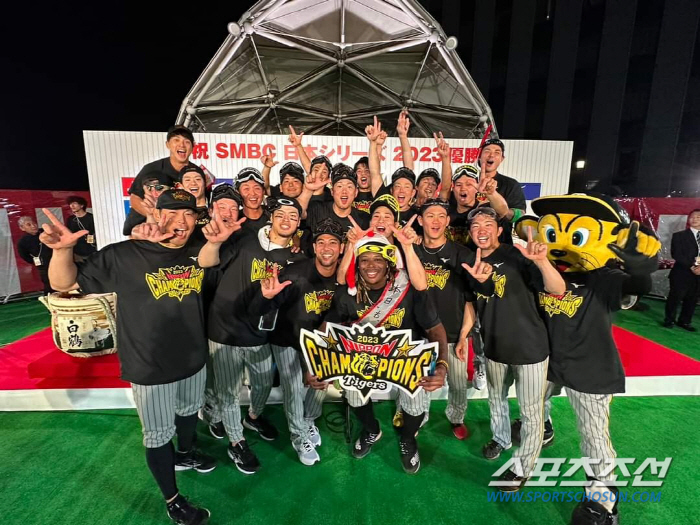 시범경기 '꼴찌팀'이 4년간 3차례 1위, 38년 만에 우승 한신 벤치 …