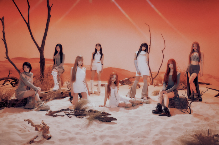 유니스, 8인 완전체 콘셉트 포토공개 "이조합, 취향저격"