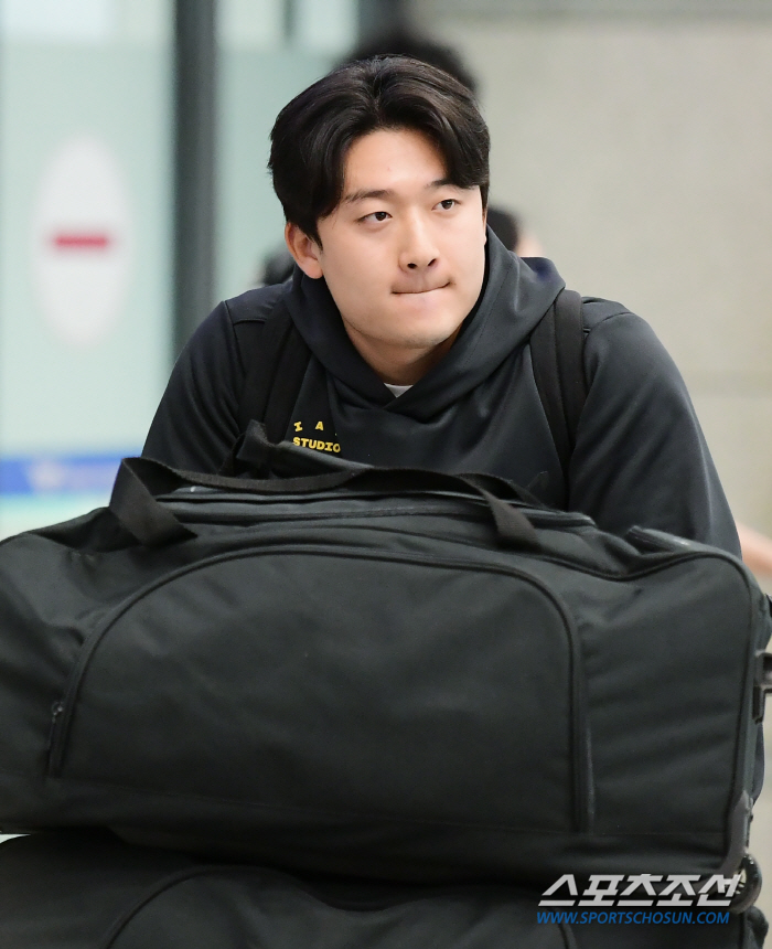 "1루수? 시킬 생각 無" 3년차 기대주 향한 꽃감독의 단호한 메시지, …