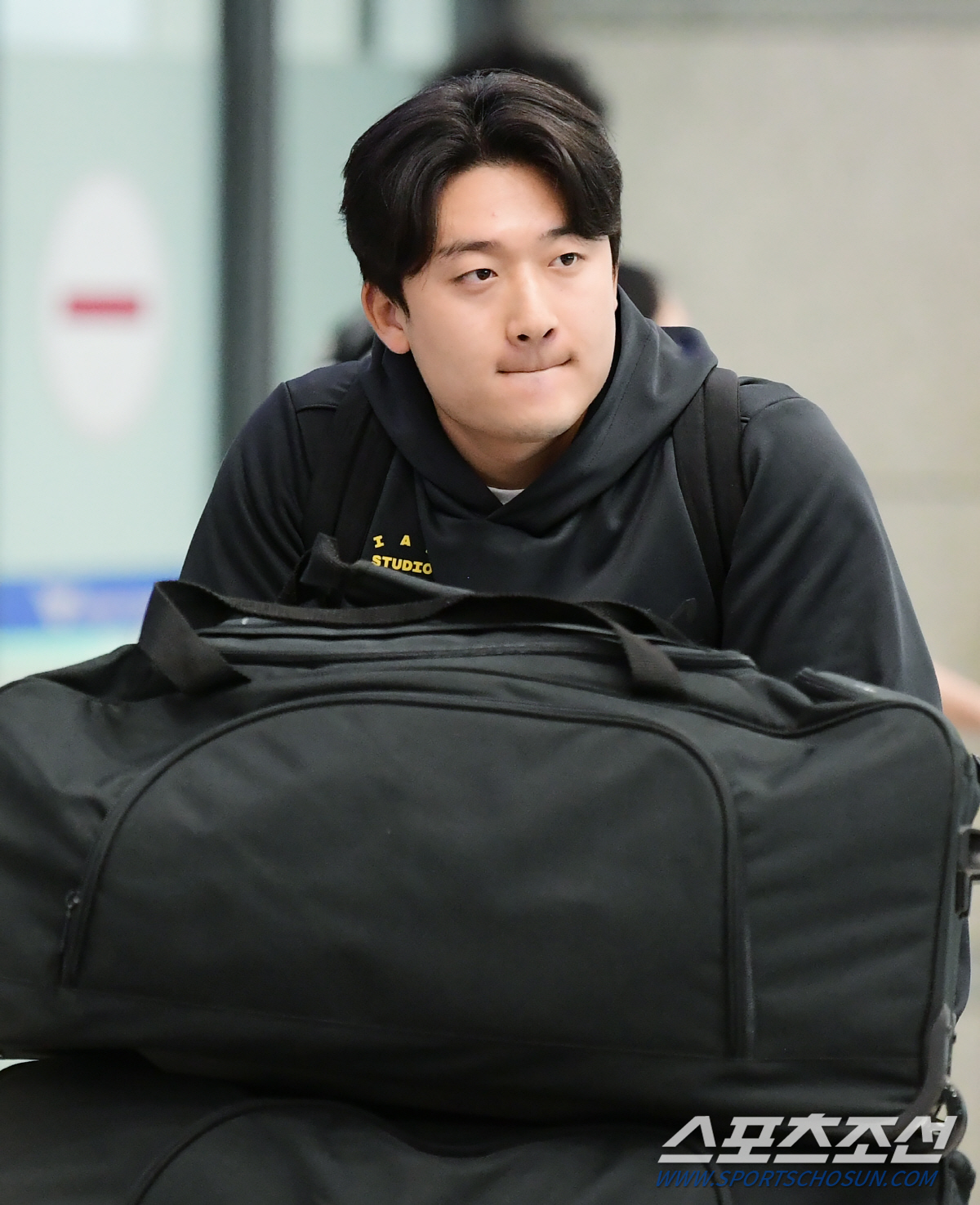 "1루수? 시킬 생각 無" 3년차 기대주 향한 꽃감독의 단호한 메시지, …
