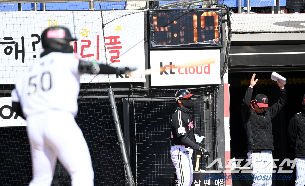 ABS-피치클락, 선수들은 "일단 지켜보자"…KBO 실행위의 결정은[SC…