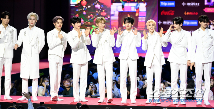 [SC초점] 제베원·라이즈도 당했다…K팝 훌리건에 피눈물 쏟는 5세대 라…