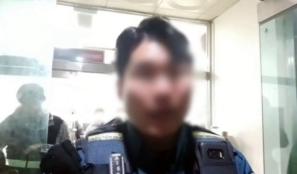 2주간 접수된 신고만 18건...'니예 니예' 韓 경찰 조롱한 틱톡커, …