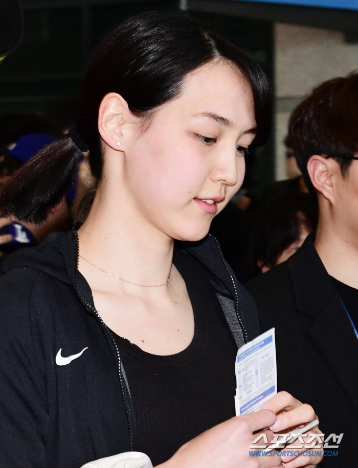'오타니가 한국에 왔다, 그녀와 함께' 서울시리즈보다 관심 더 뜨겁다