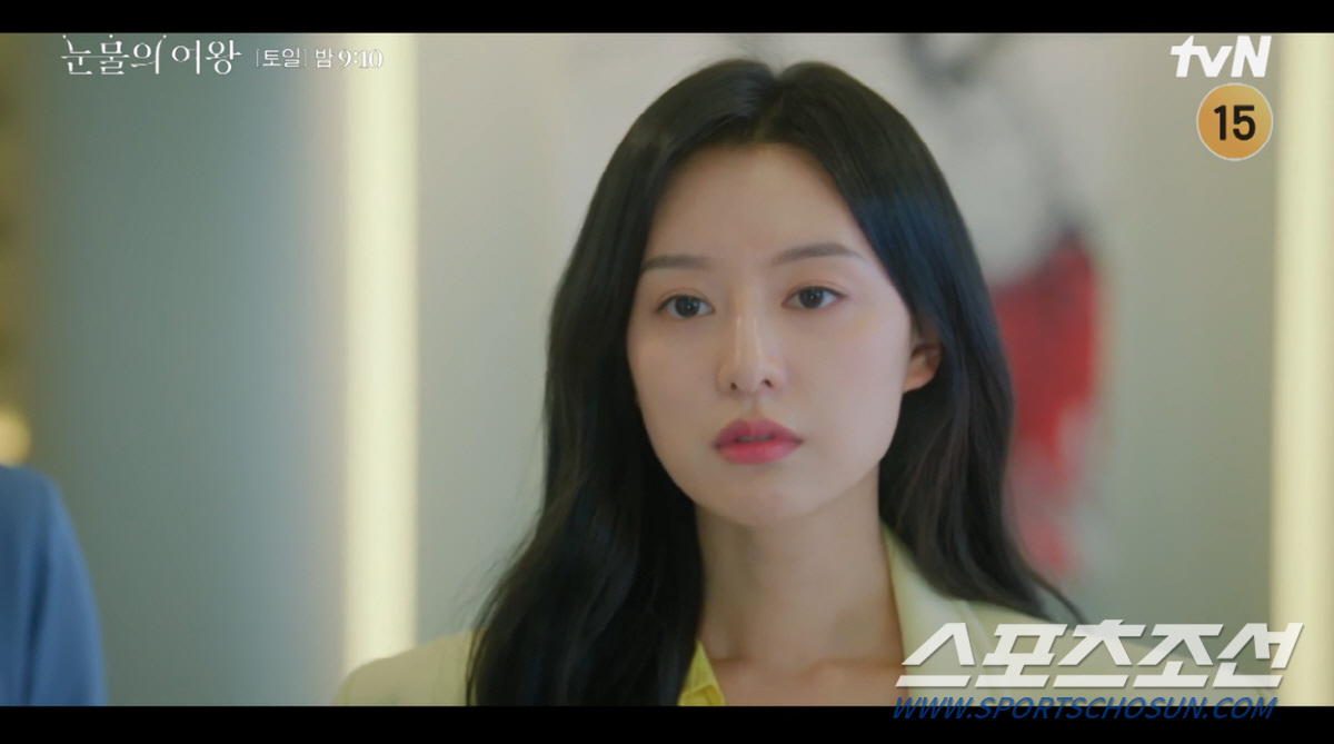 [종합]"걸어다니는 섹시 다이너마이트 같고". 김지원, 김수현 복근 반하…