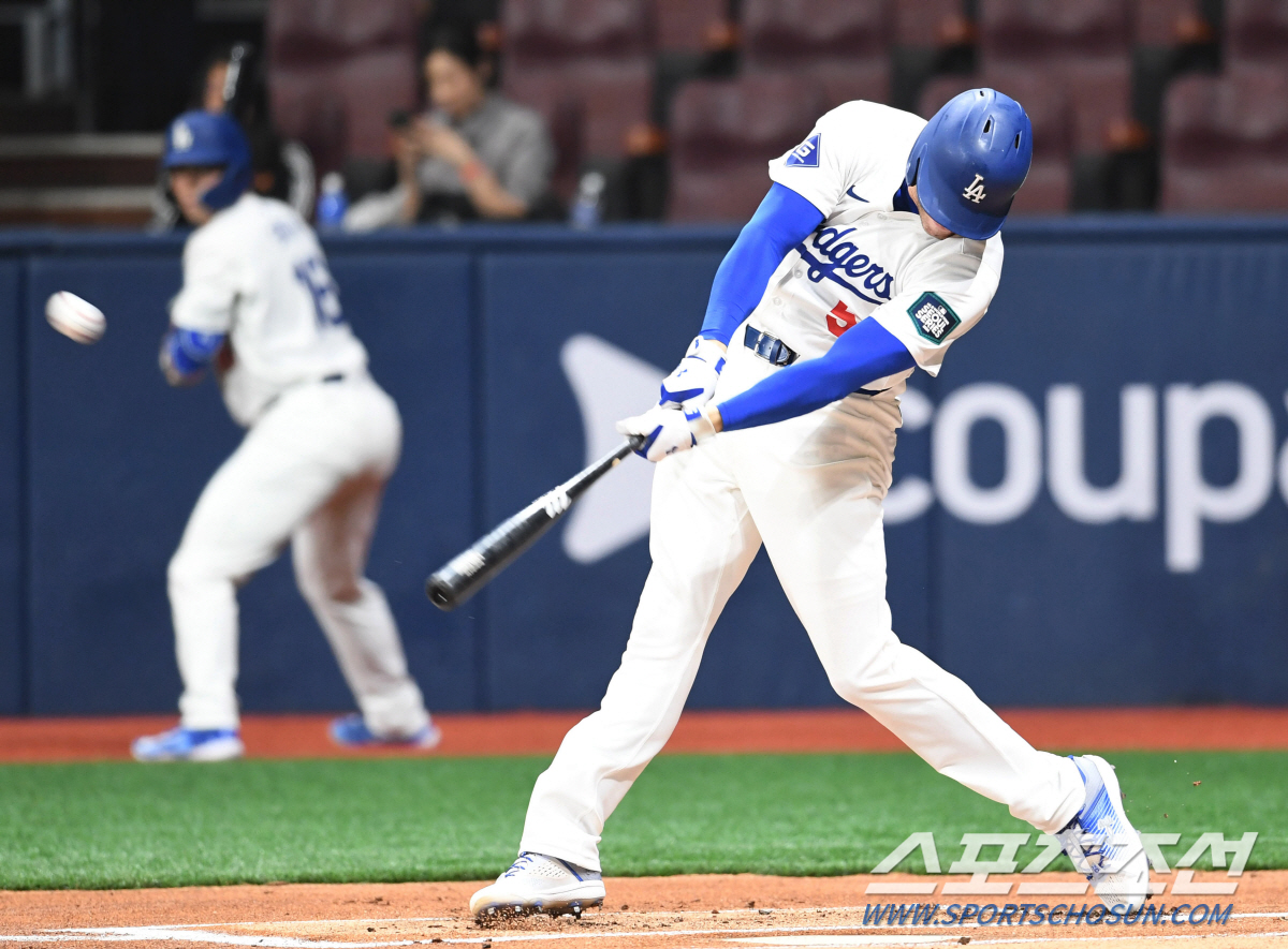 '성인과 초등생 경기 느낌' 단 1경기지만, ML과 실력차 너무 현격했다…