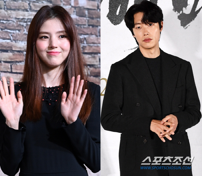 한소희♥류준열, 목격→저격→맞불→사과…이런 열애는 처음[SC이슈]