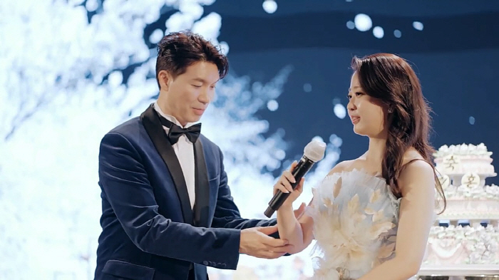 [전문] 박수홍♥김다예, 친형 횡령·시험관 고통 끝 부모된다 "감격의 눈…