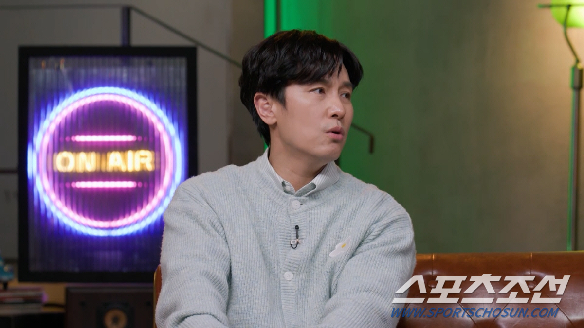 김대호, 아나운서 합격 플래카드→누군가 뜯어 바닥에 버려→母 주워서 집에…