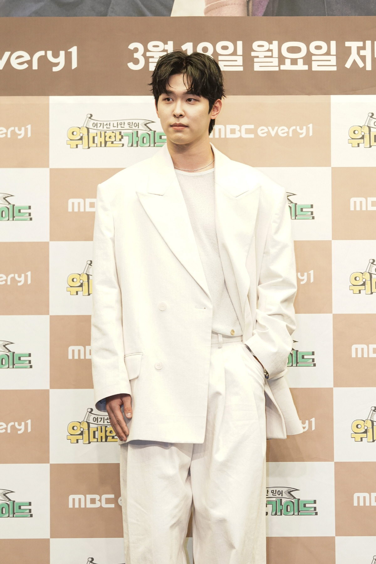'위대한 가이드' 넘치는 '댕댕미'로 첫 예능 도전하는 이시우 "'아산백…