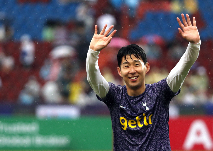 손흥민의 충격적인 사우디행 절대 없다, 이적설 종결...EPL 최고 기자…