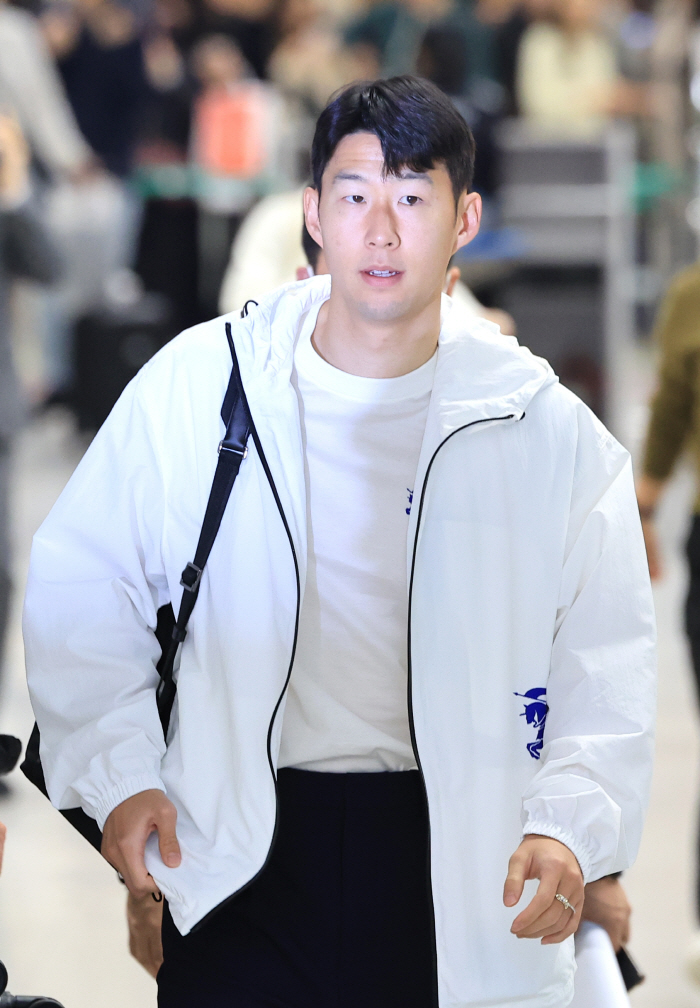 "한국은 굉장히 좋은 팀" 韓 정식감독 관심 드러낸 브루스 감독. "내가…