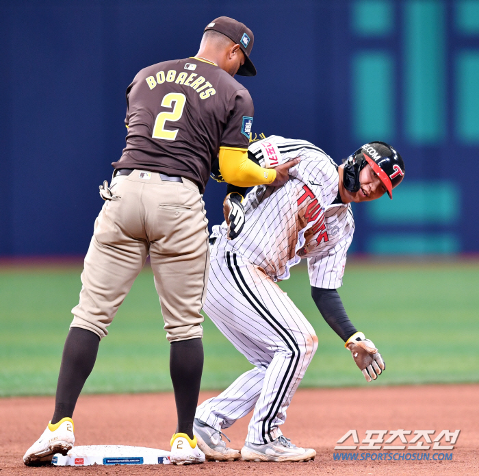 미국 기자 질문 받은 대표팀 1루수-우승팀 3루수. "정말 맞히지도 못할…