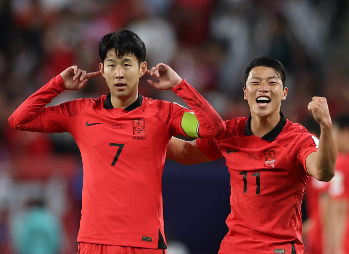 'SON 대항마라며?' 질주 멈춘 日에이스, 몸값 72억 추락↓…32살 …