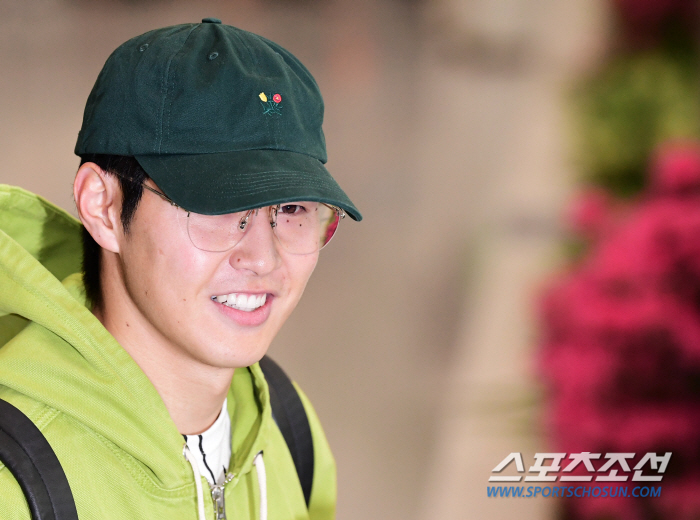 [공식발표]'공항 미소→훈련 전 90도 인사' 이강인 억지 사과설, KF…