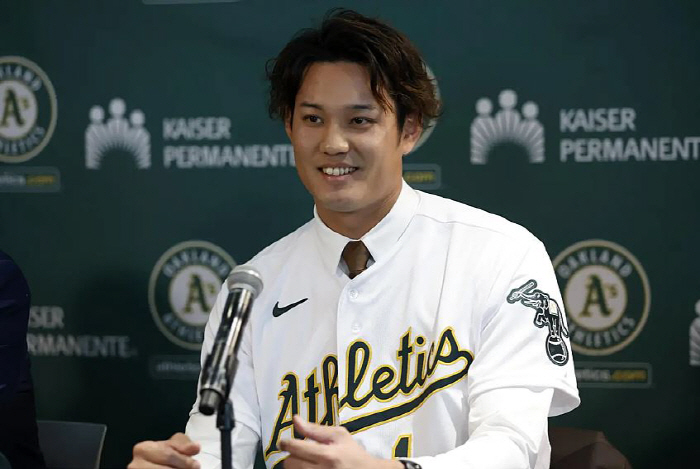 '9387억' 오타니는 서울시리즈 뛰는데…'평균 158㎞' 라이벌은 마이…