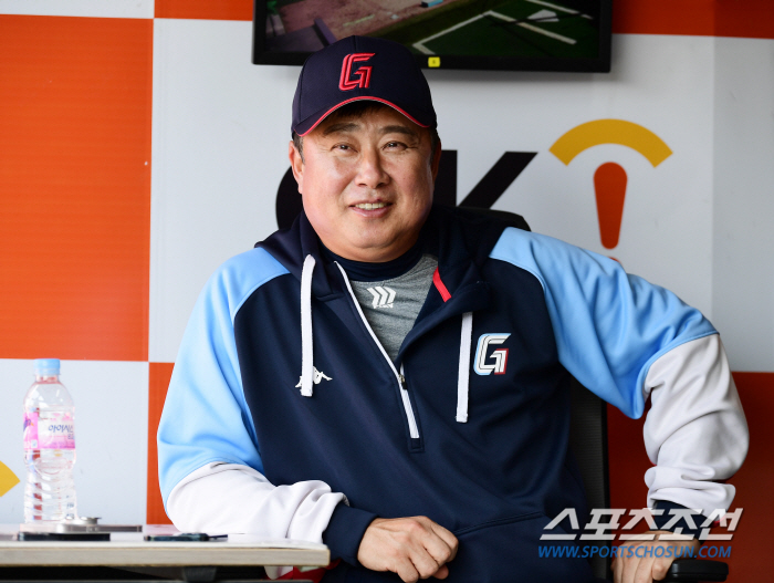 '리빌딩 끝났다' 한화-롯데, '가을 소외' 설움 벗고 韓야구 르네상스 …