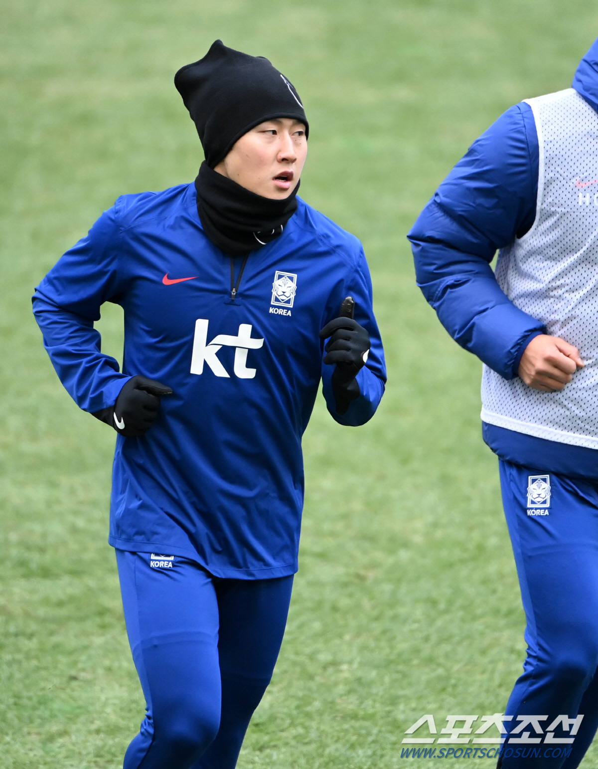 팬들은 이강인을 안아줬다, '사과' 이강인 향한 손흥민 못지 않은 뜨거운…