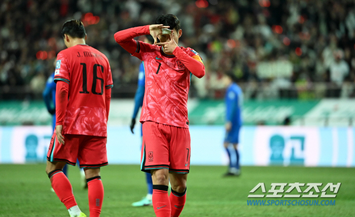 '손흥민-이강인-김민재 다 나왔는데' 손흥민 선제골에도 한국, 홈에서 F…