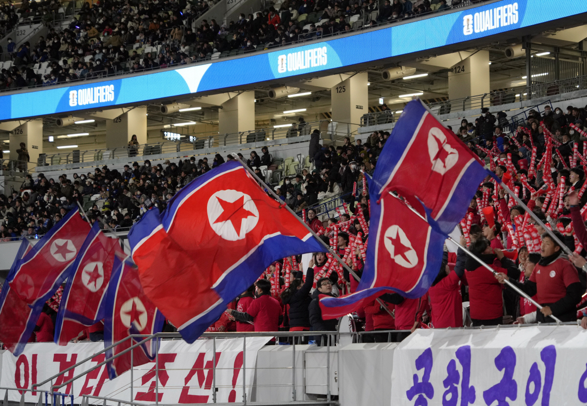 '희대의 코미디' 전대미문의 평양 日北전 돌연 취소 사태…북한 이대로 부…