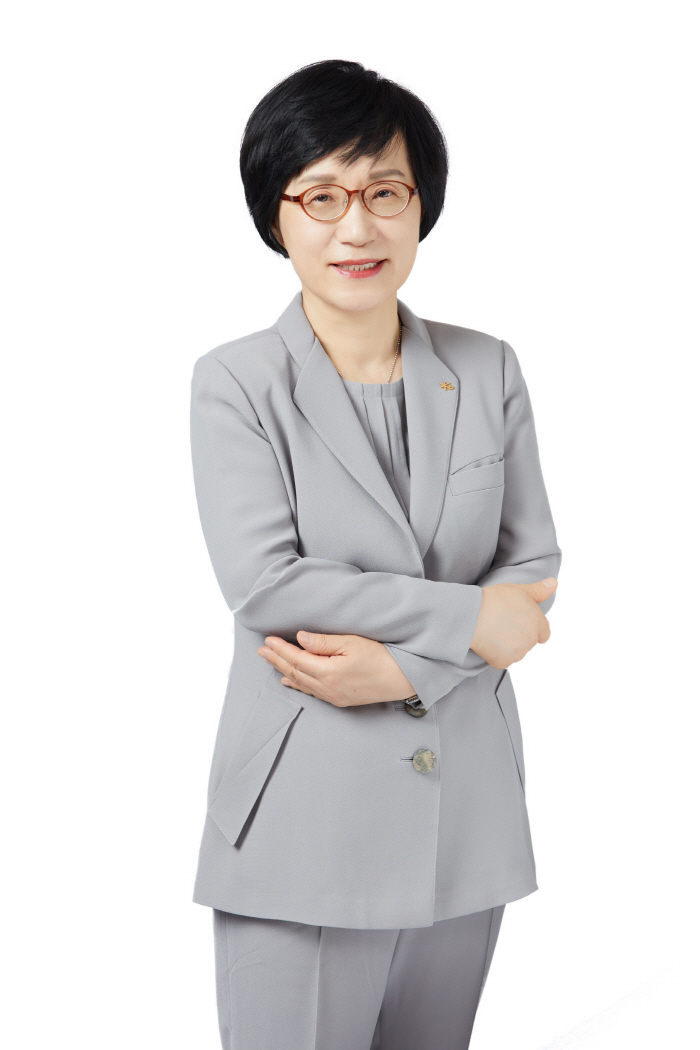 KB금융지주, 이사회 의장에 권선주 사외이사 선임…지주 설립 이후 첫 여…