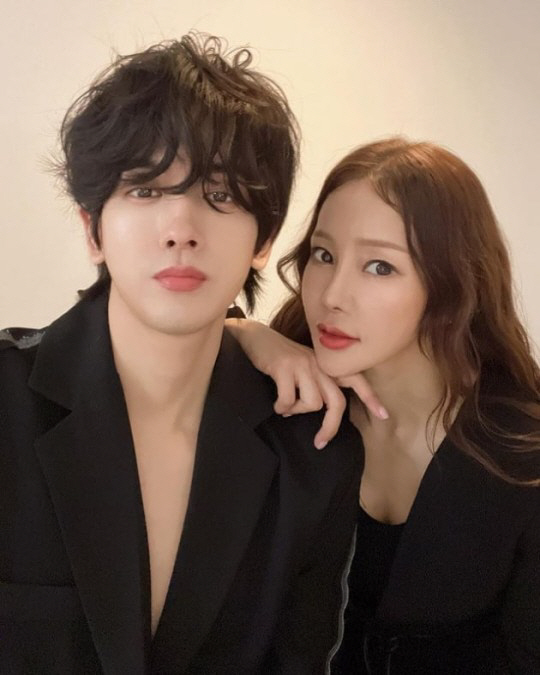 미나·류필립, 오늘(22일) 모친상·빙모상...슬픔 속 장례 준비 [공식…