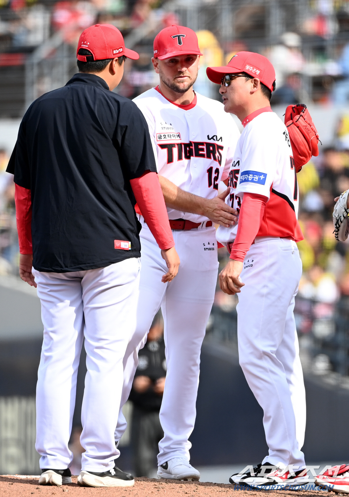 "KBO 만만치 않네" KIA 크로우, 키움전 5.2이닝 4자책…승리요건…