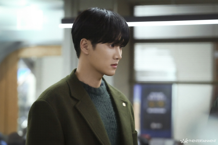 [SC인터뷰] 안보현 "본명 대신 극 중 이름으로 불릴 때 기뻐…주어진 …