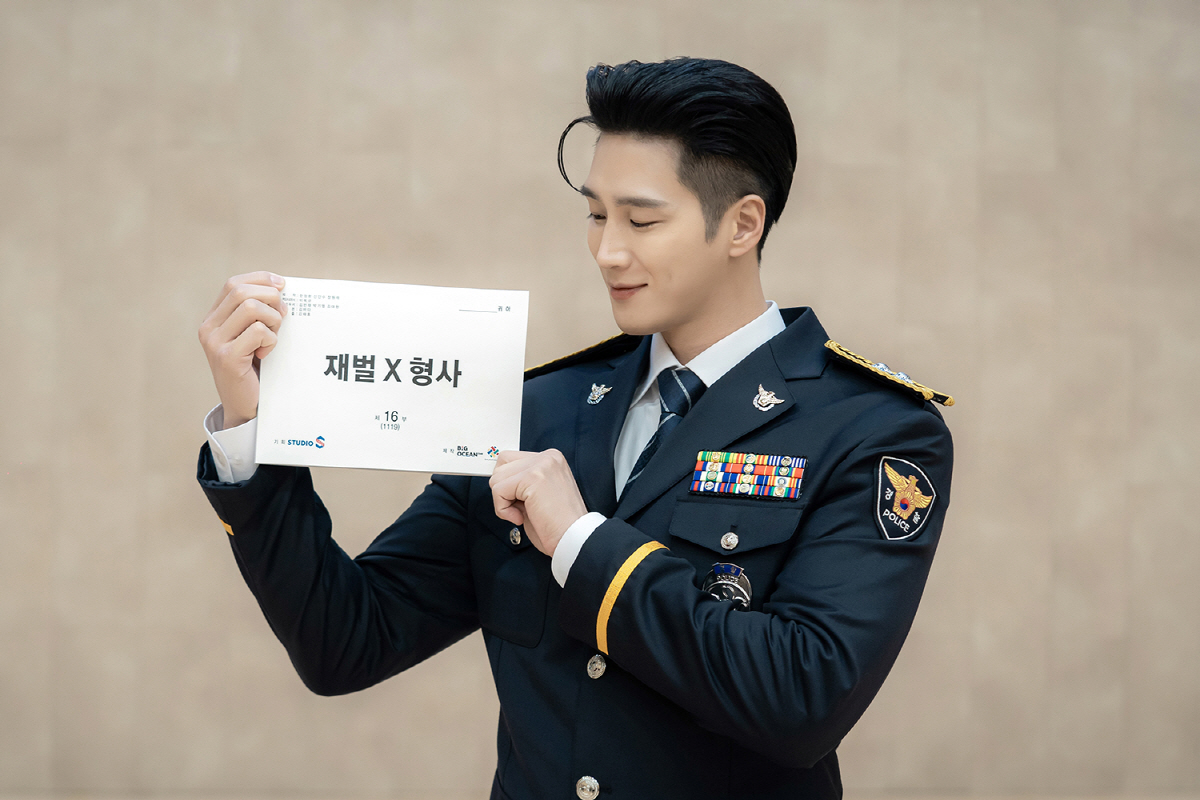 [인터뷰①] '재벌X형사' 안보현 "'SBS 사이다 히어로' 계보 잇게 …