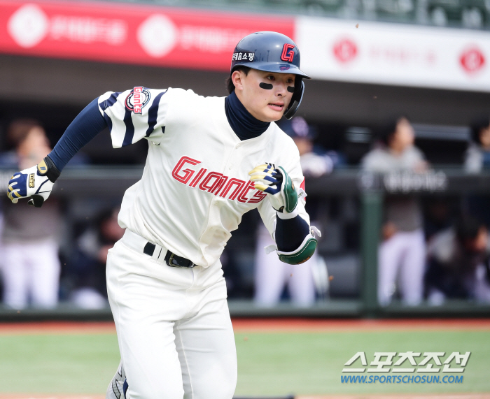 'AG金→ML 투수 상대' 또한번 레벨업! 리드오프+중견수 꿰찬 윤동희,…