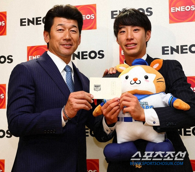 사회인야구 출신 루키가 '0.434' 타격 1위, 신인 1차지명 와타라이…