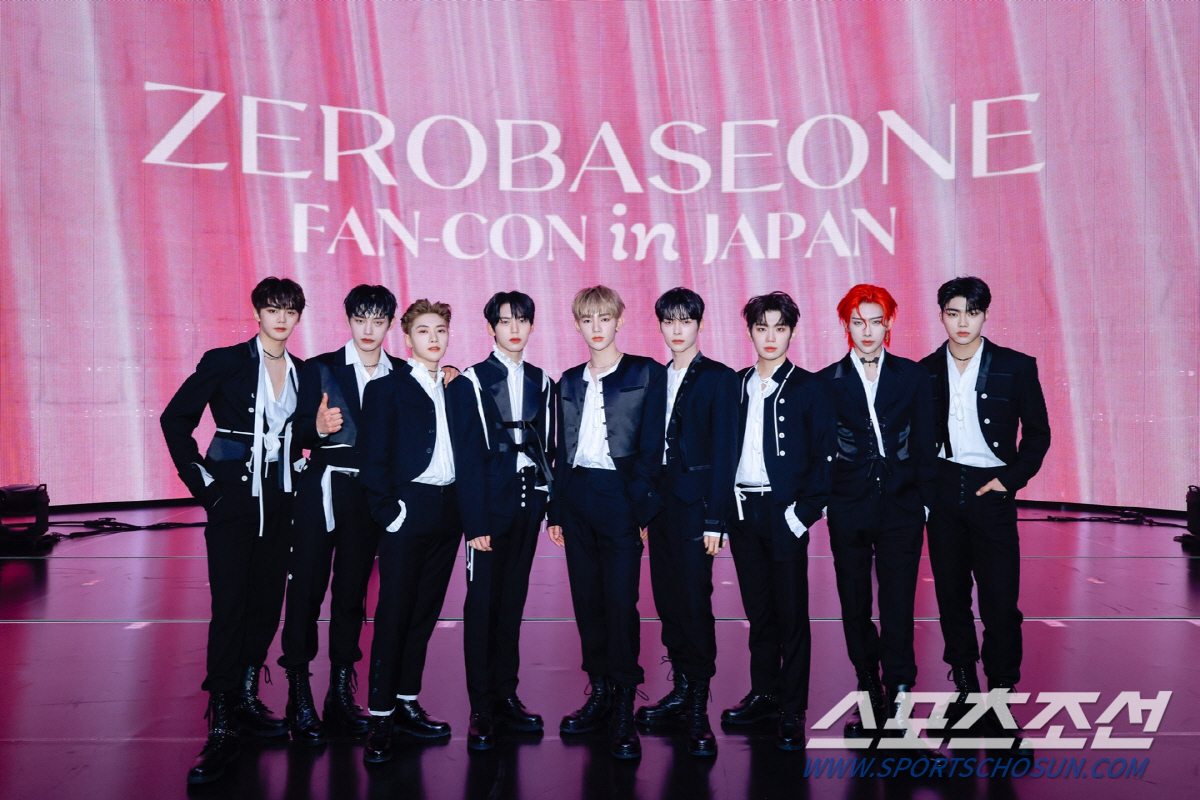 ZEROBASEONE, 日 첫 팬콘서트 성황리 마무리…데뷔와 동시에 아레…