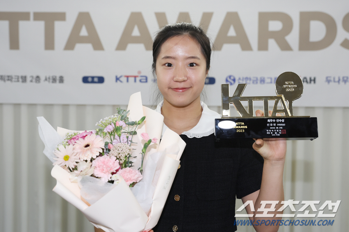 "영광스러운 상,더좋은 모습 보여드릴게요" '세계7위'신유빈,KTTA최우…