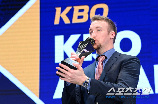 시카고 화이트삭스의 3,4선발이 KBO리그 출신이라니... NC 페디와 …