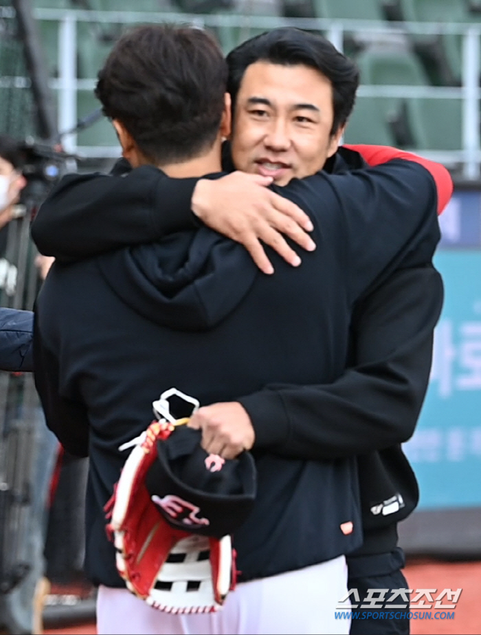 김강민 이재원 류현진 뜨겁게 안아준 추신수, 모두가 그의 아픈 손가락을 …