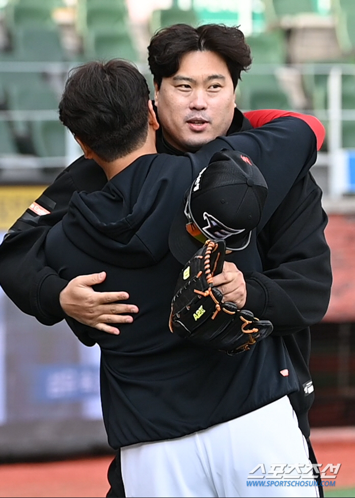 김강민 이재원 류현진 뜨겁게 안아준 추신수, 모두가 그의 아픈 손가락을 …