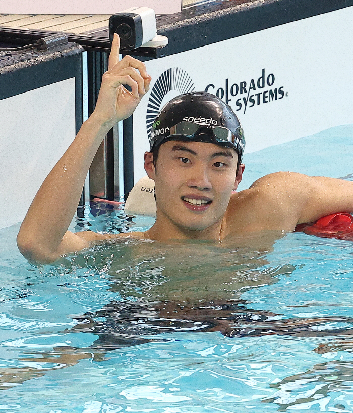 '올림픽 전 호주전훈 금지령,韓견제설?''200m 챔피언'황선우는 개의치…