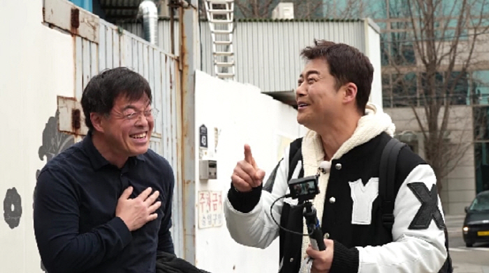 '언시 3관왕' 전현무, 기자 시절 어땠길래…"술 먹고 토한 기억 뿐" …