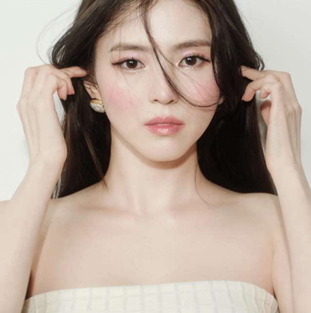 호된 '열애 신고식' 치른 한소희, 본업 모드 복귀..소통도 ON [SC…