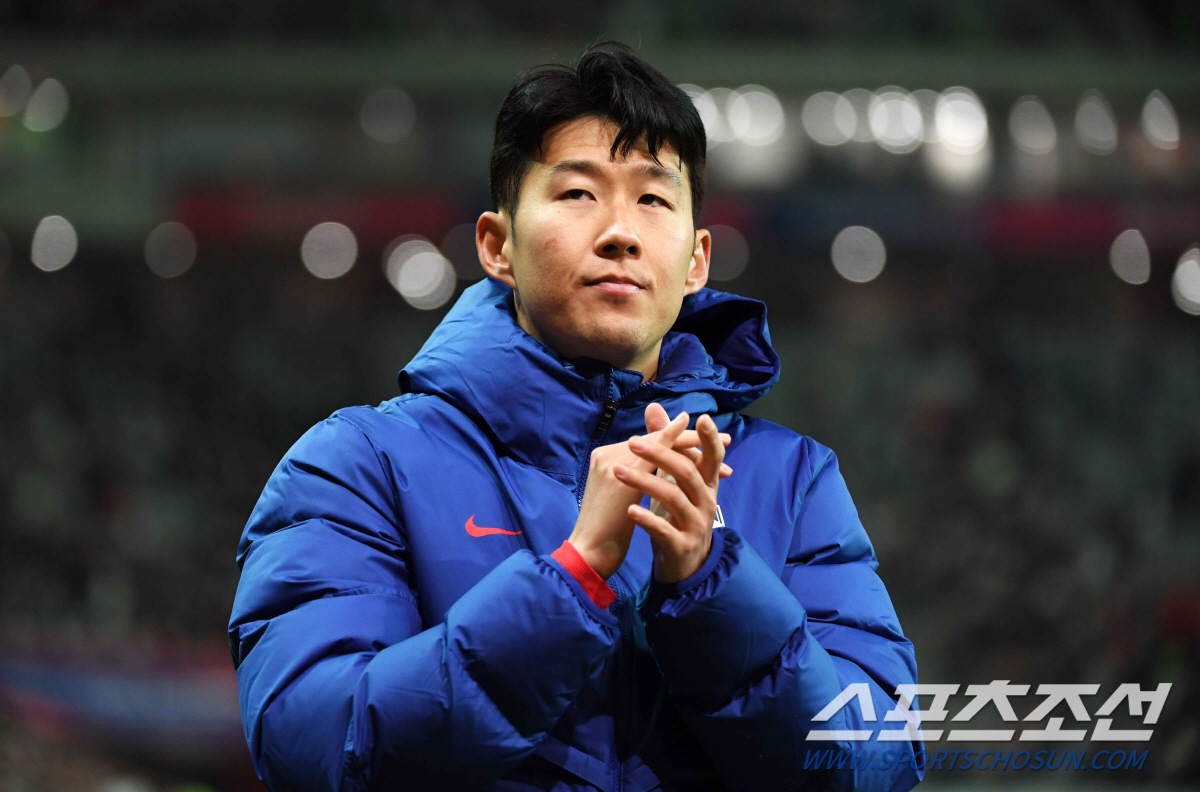 '축신' 메시, SON 인터뷰 봤니? → "몸이 되는 한 뛴다" 은퇴 판…