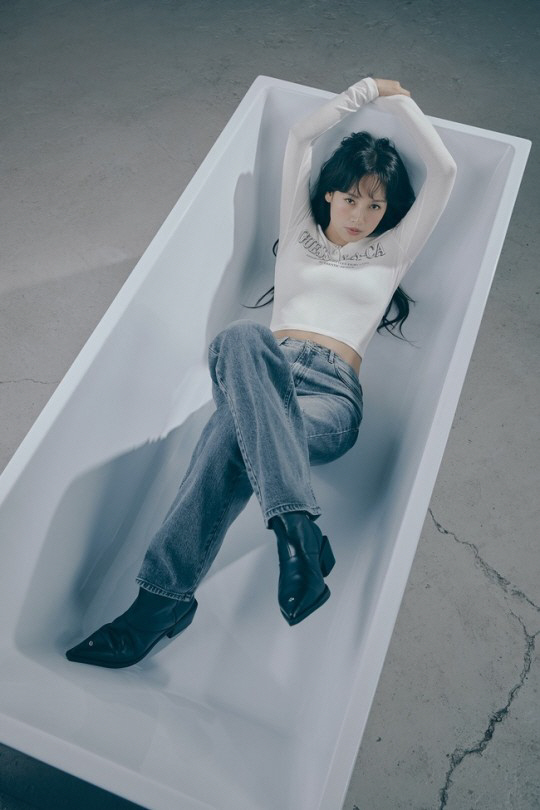 "15년만 퀸 귀환"..매혹의 이효리, 스스로 입증한 '올 타임 레전드'…