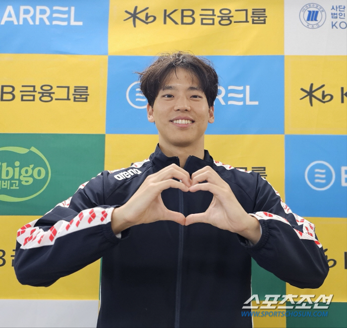 '불굴의 95'이주호"파리서 배영역사 쓸것...나이도,한계도 없다"[진심…