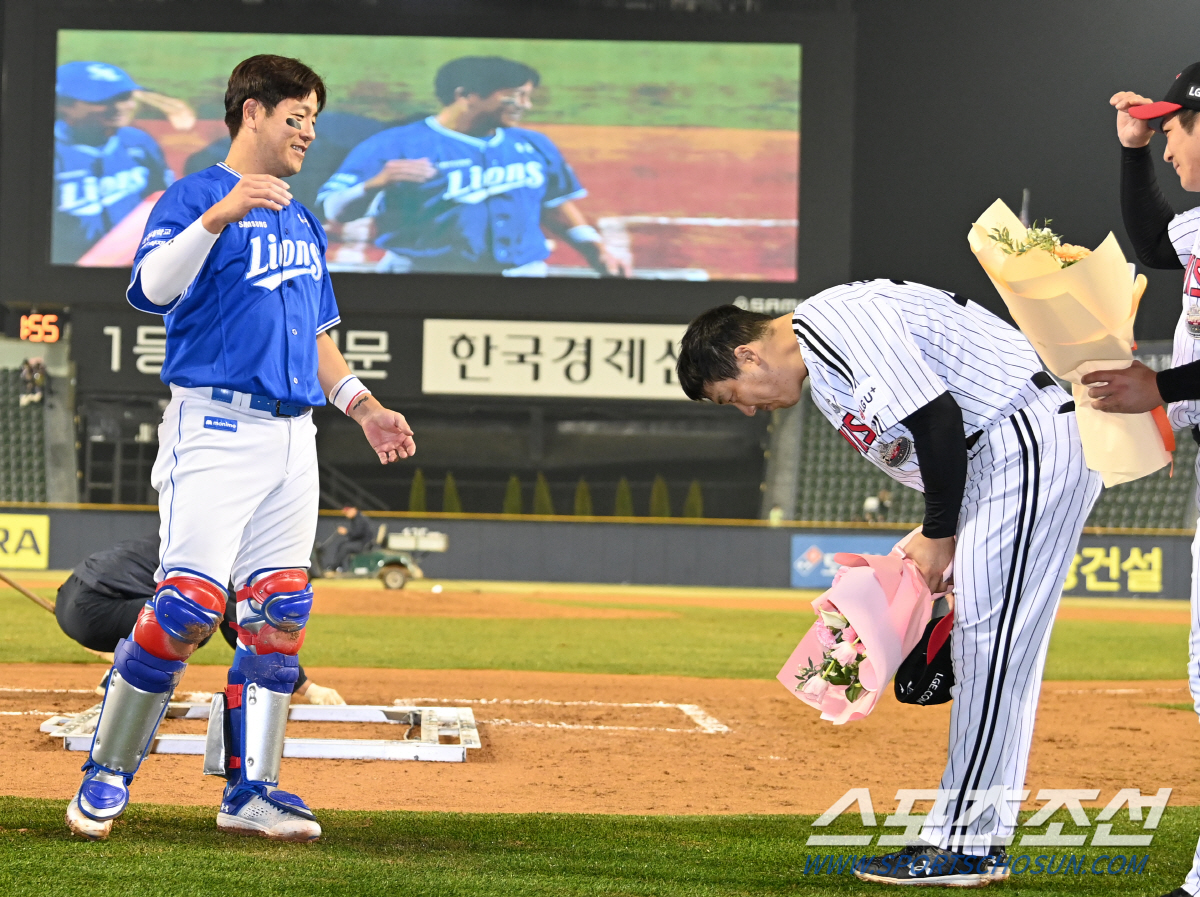 '2237' 레전드가 자신의 기록이 깨진 날 '2238' 후배를 찾아왔다…